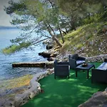 Dumboka Holiday home *