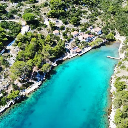 Dumboka Hébergement de vacances Sali